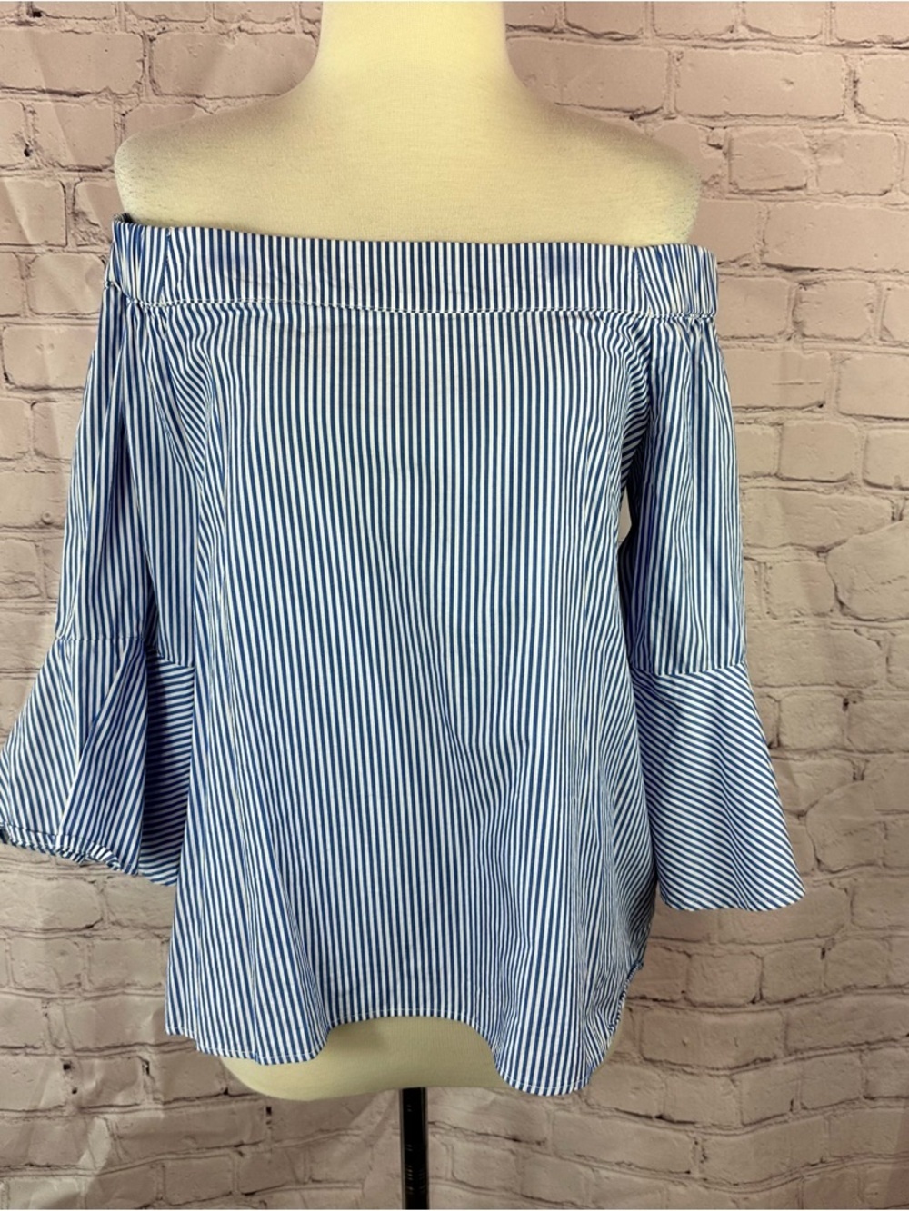 Cupio Blue Striped Off-Shoulder Blouse women M resortwear beach boho coastal